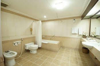 Bahari Inn Tegal Luaran gambar