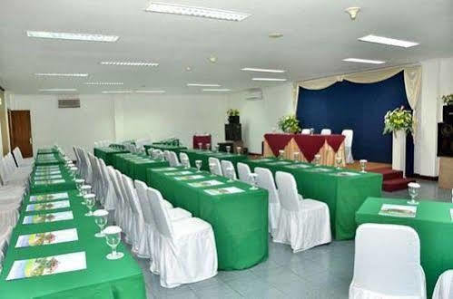 Bahari Inn Tegal Luaran gambar