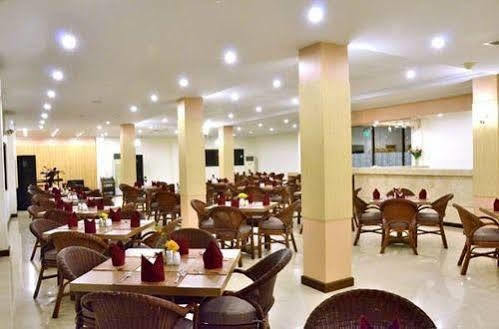 Bahari Inn Tegal Luaran gambar