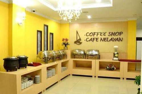 Bahari Inn Tegal Luaran gambar